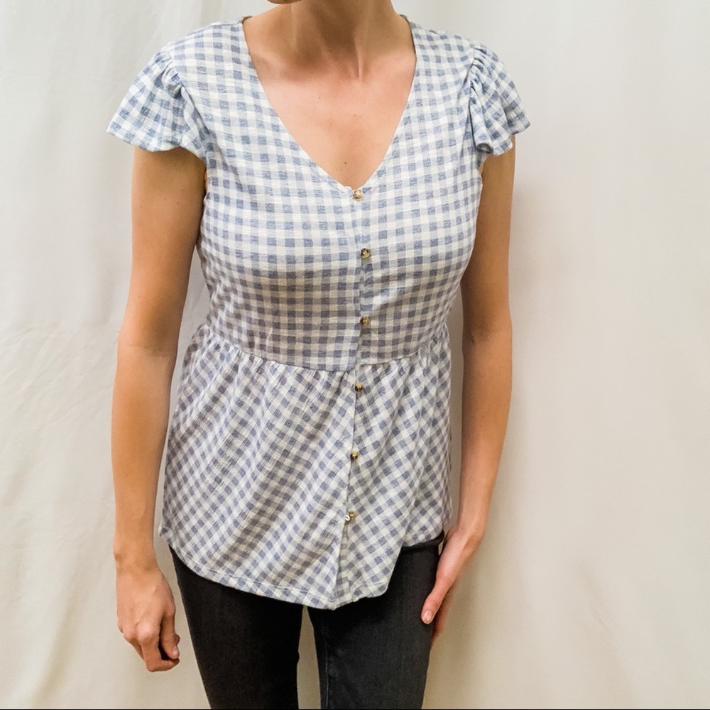 NWT Ruffle Cap Sleeve Blue and White Gingham Top